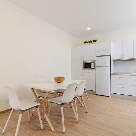 Flatguest Amate Apartment